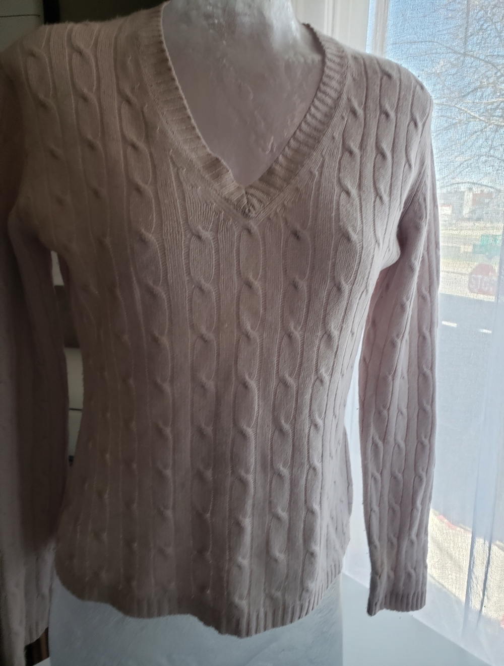 Wool Cashmere Cable-Knit V-Neck Sweater in Light Lavender – Women